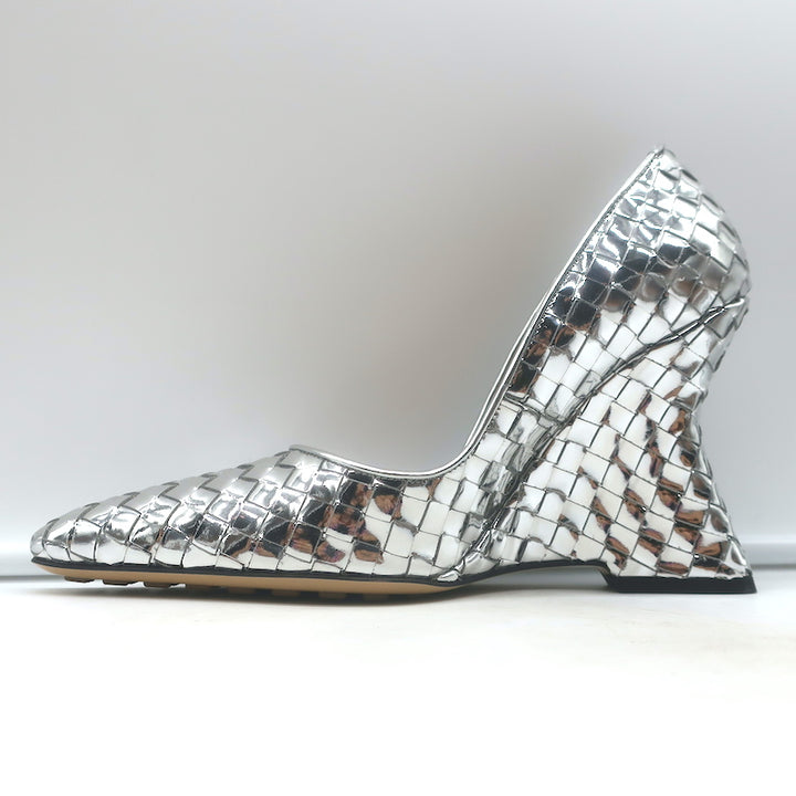 Bottega Veneta Comet Woven Mirror Leather Wedge Pumps Silver Size 38.5