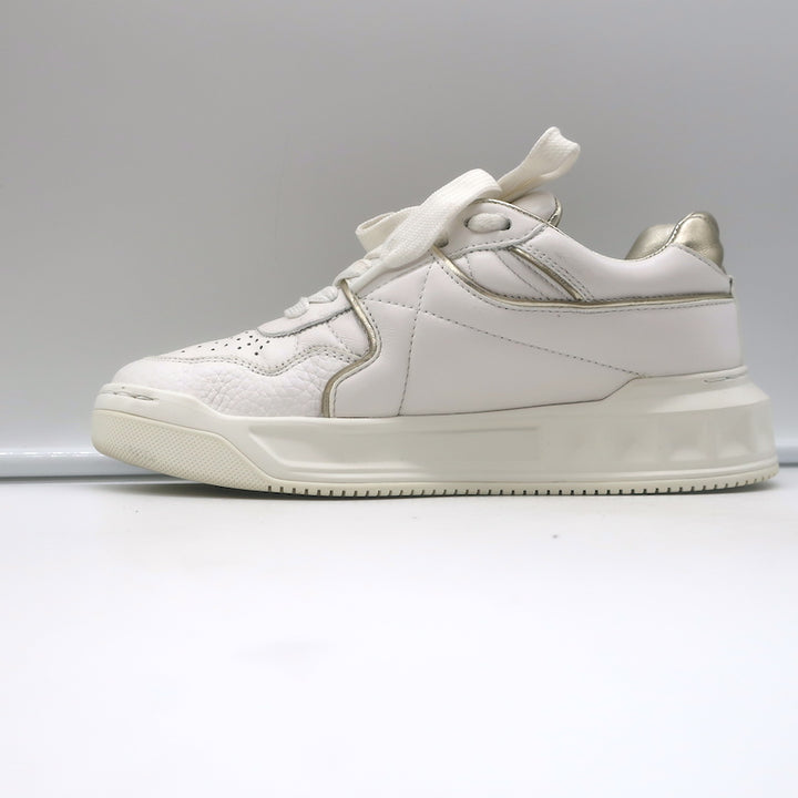 Valentino One Stud Low Top Sneakers White &amp; Gold Leather Size 35.5
