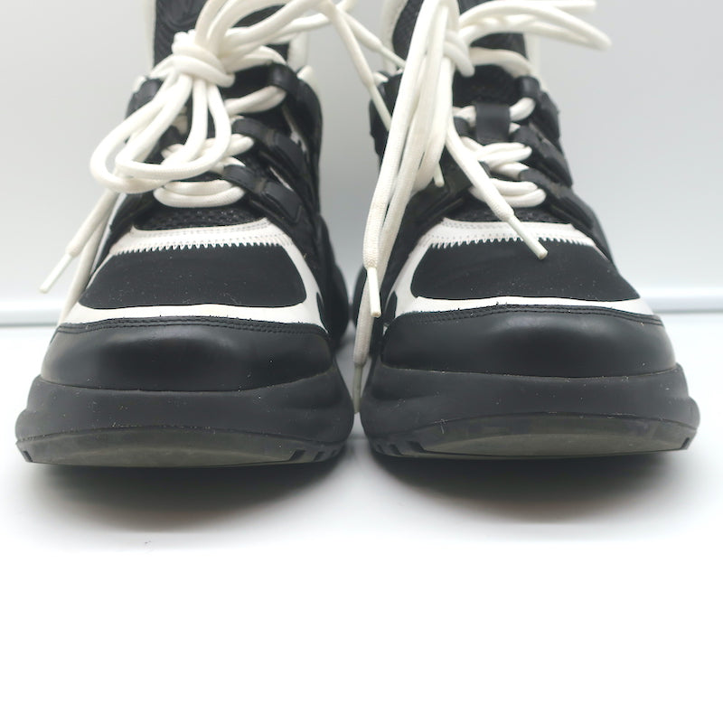 LOUIS VUITTON Calfskin Patent Monogram LV Archlight Sneakers 38.5 Black  1165430