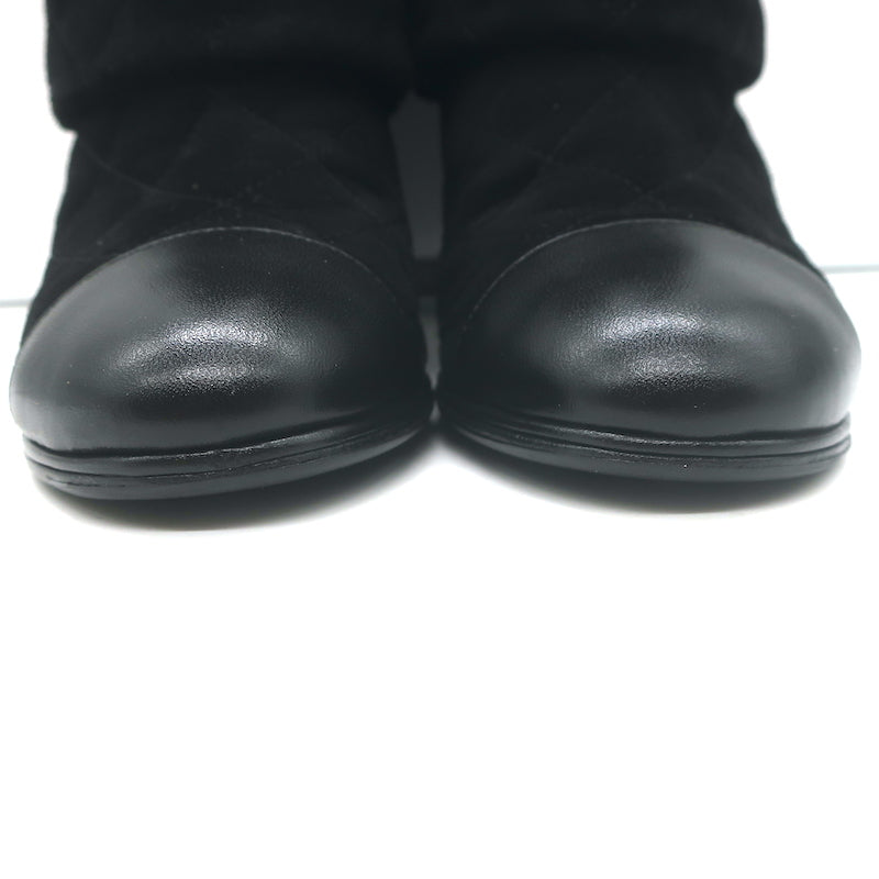 Chanel 17B Clover &amp; Heart Quilted Fold-Over Boots Black Suede Size 35.5