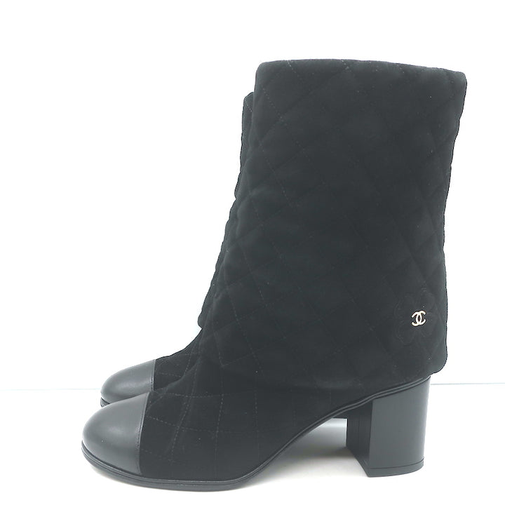 Chanel 17B Clover &amp; Heart Quilted Fold-Over Boots Black Suede Size 35.5