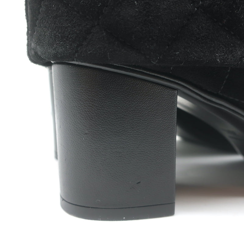 Chanel 17B Clover &amp; Heart Quilted Fold-Over Boots Black Suede Size 35.5