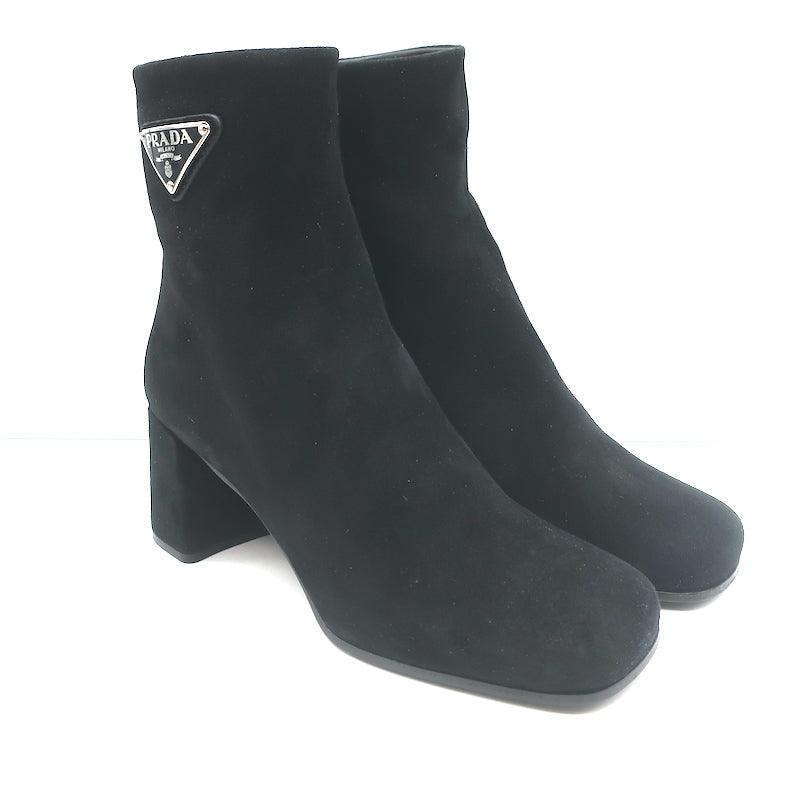 Pre-loved/Used Prada Women&