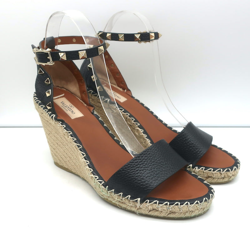Pre-loved/Used Valentino Women's Heels: $340