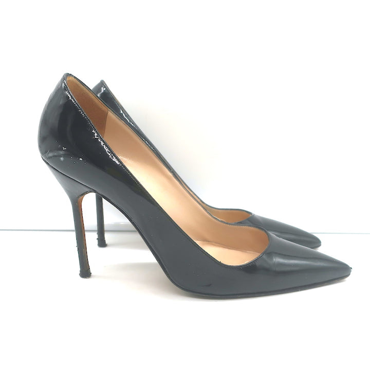 Manolo Blahnik BB Pumps Black Patent Leather Size 38.5 Pointed Toe Heels