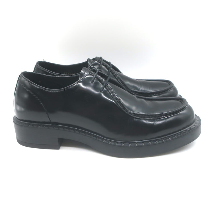 Prada Brushed Leather Lace-Up Shoes Black Size 7