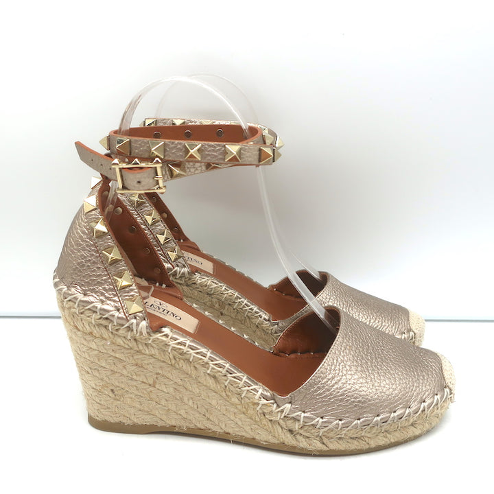 Valentino Rockstud Espadrille Wedges Rose Gold Metallic Leather Size 35