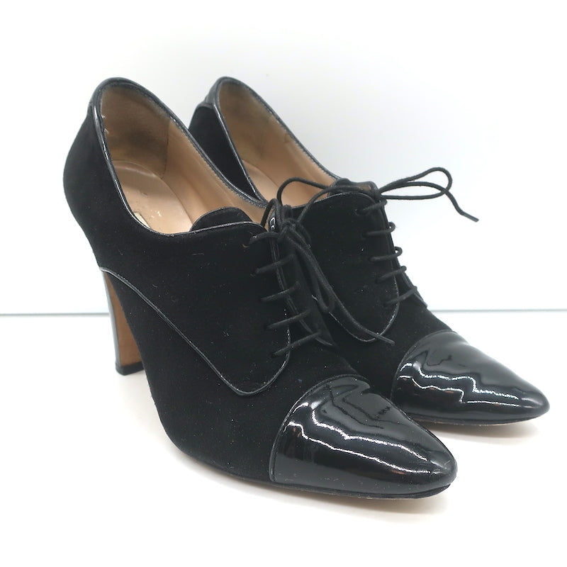 Pre-loved/Used Manolo Blahnik Women's Heels: $175