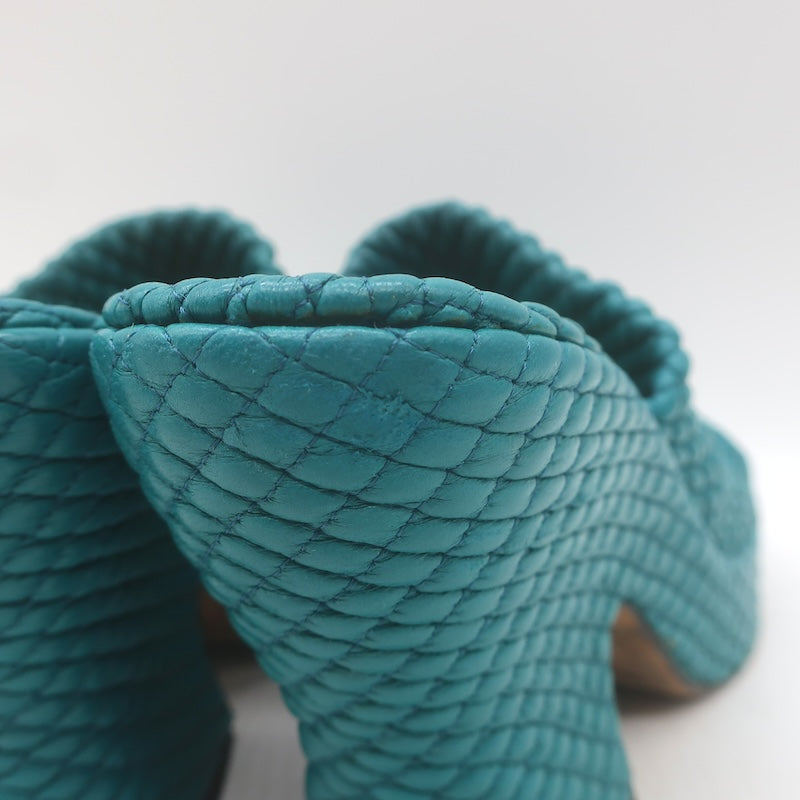 Bottega Veneta Quilted Leather Platform Mules Teal Size 35.5 Open Toe Heels