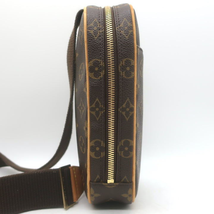 Louis Vuitton Pochette Gange Monogram Canvas Crossbody Bag Brown