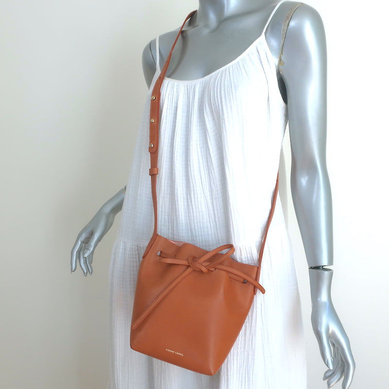 Pre-loved/Used Mansur Gavriel Handbags: $185