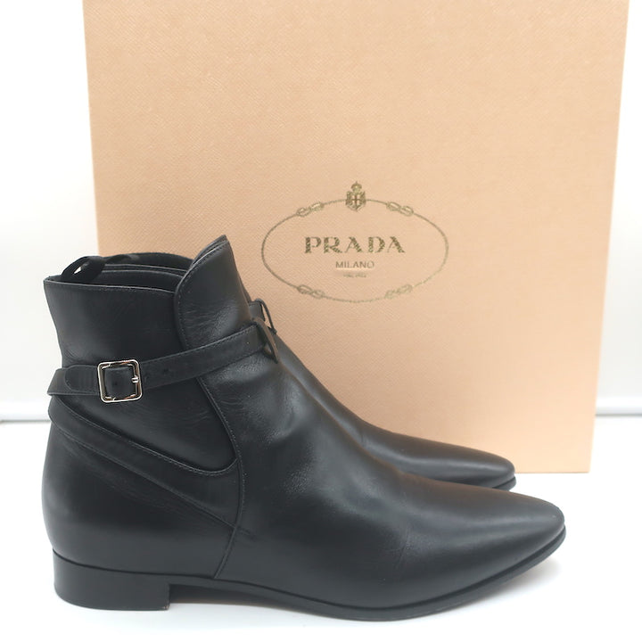 Pre-loved/Used Prada Women&