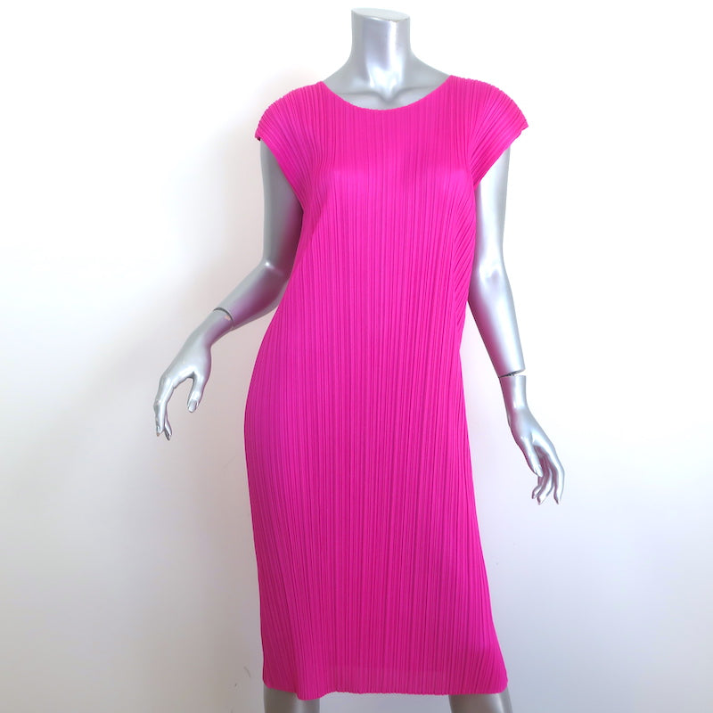 pleats please pink dress MONTHLY COLORS : MARCH