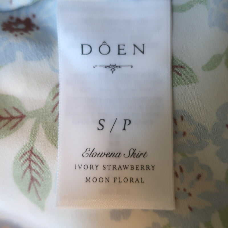 Doen Elowena Slip Skirt Ivory Strawberry Moon Floral Print Silk Satin Size Small