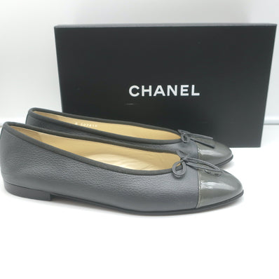 Pre-loved/Used Chanel Women's Flats: $830