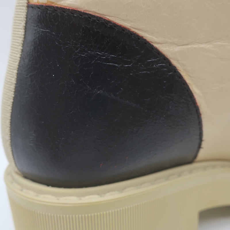 Chanel CC Bicolor Cap Toe Lace-Up Ankle Boots Beige &amp; Black Leather Size 39