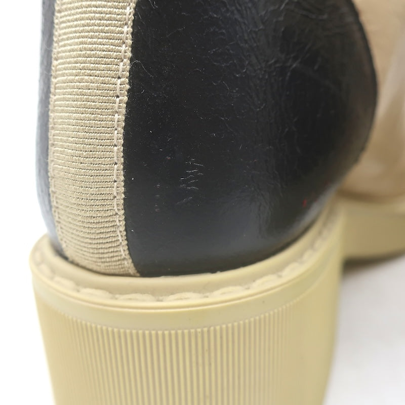 Chanel CC Bicolor Cap Toe Lace-Up Ankle Boots Beige &amp; Black Leather Size 39