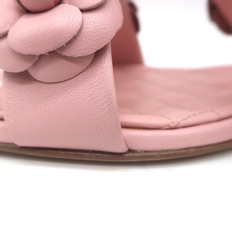 Chanel 2018 Camellia Double Strap Slide Sandals Light Pink Leather Size 38C