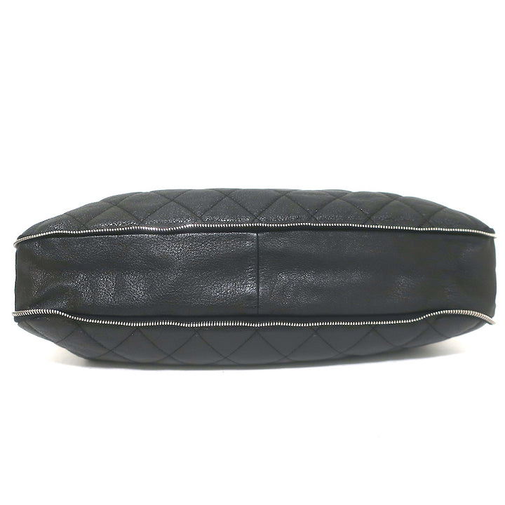 Chanel 2009 Yacht Expandable Zip Medium Hobo Bag Black Quilted Caviar Leather