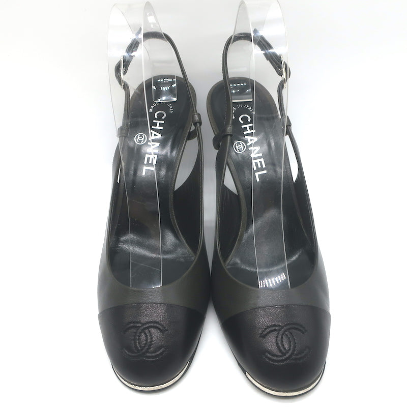 Chanel CC Cap Toe Slingback Pumps Dark Gray &amp; Black Leather Size 39