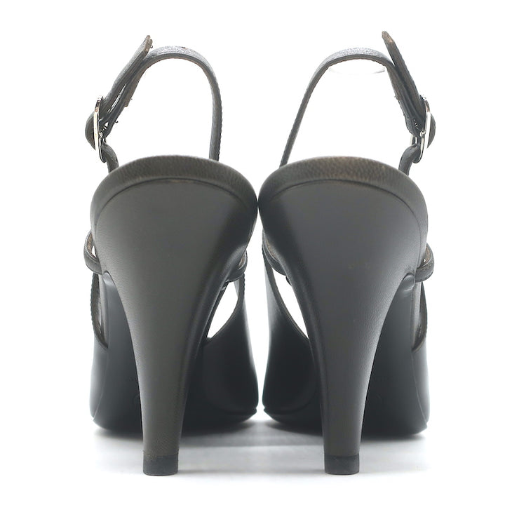 Chanel CC Cap Toe Slingback Pumps Dark Gray &amp; Black Leather Size 39