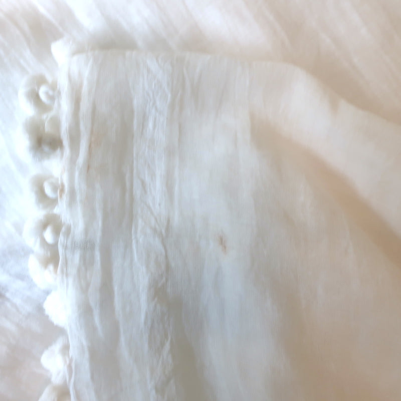 Matta Pom Pom Scarf White Cotton-Silk