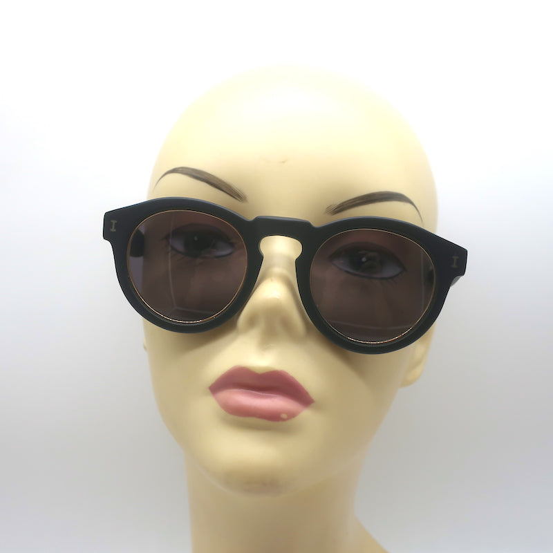 Pre-loved/Used Illesteva Women&