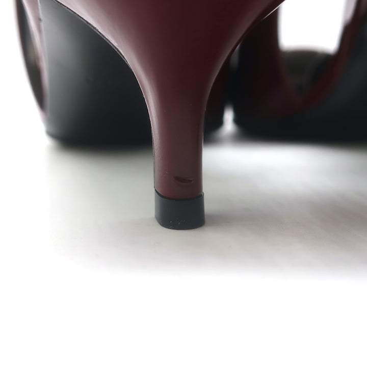 Gucci Signoria Logo Chain Slingback Pumps Burgundy Patent Leather Size 38.5 NEW