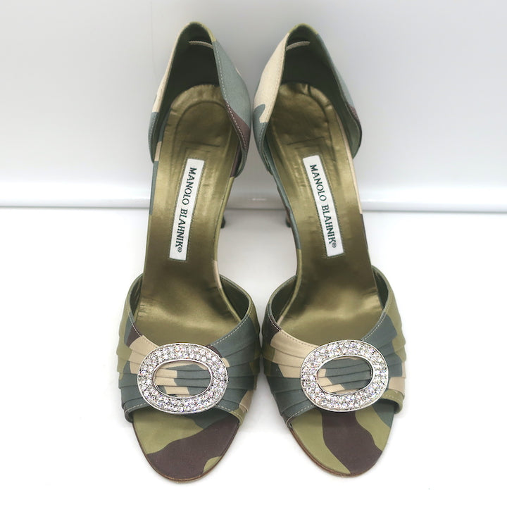 Manolo Blahnik Sedaraby Crystal Buckle d&