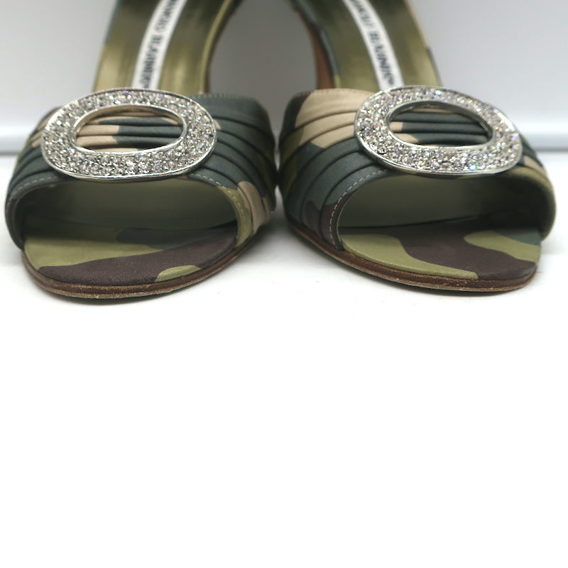 Manolo Blahnik Sedaraby Crystal Buckle d&