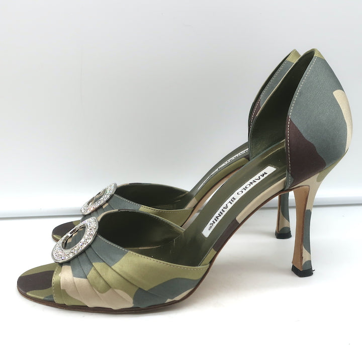 Manolo Blahnik Sedaraby Crystal Buckle d&