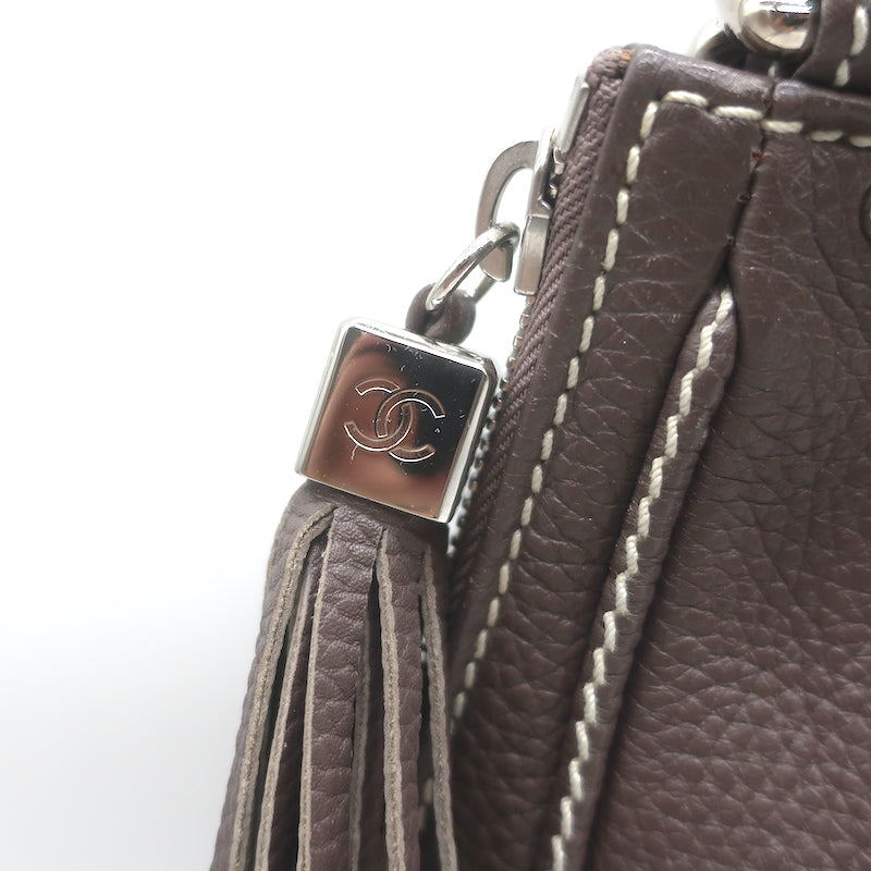 Chanel 2003 Lax Tassel Hobo Dark Brown Grained Leather Small Shoulder Bag