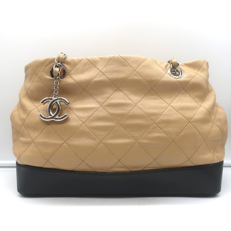 Chanel 2010 VIP Large Chain Strap Quilted Shoulder Bag Beige &amp; Black Leather