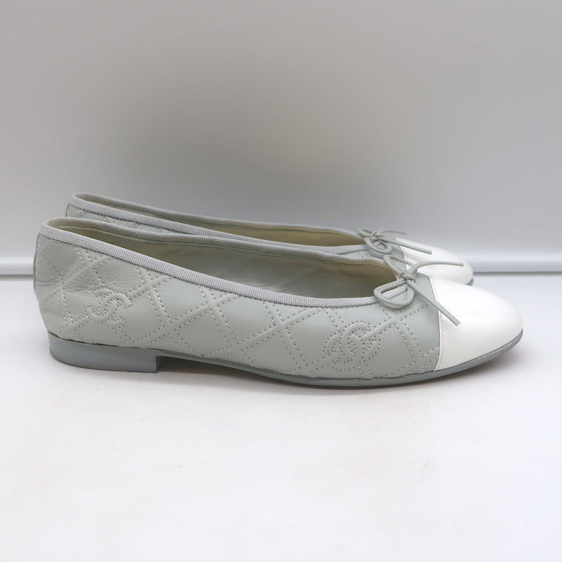 Chanel 23S Double Stitched CC Cap Toe Ballet Flats Light Gray Lambskin Size 37.5