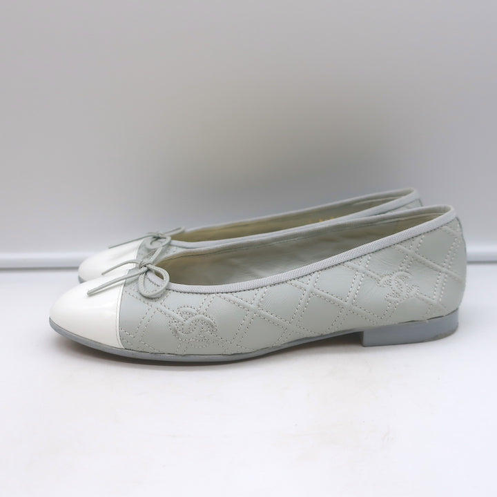 Chanel 23S Double Stitched CC Cap Toe Ballet Flats Light Gray Lambskin Size 37.5