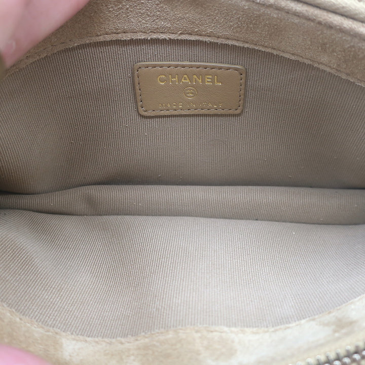 Chanel Zipped Phone Holder on Chain Black Quilted Lambskin Crossbody Bag