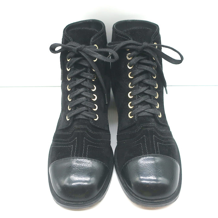Chanel 18A CC Lace-Up Cap Toe Ankle Boots Black Suede &amp; Patent Leather Size 39
