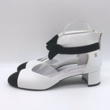 Chanel Bicolor Cap Toe T-Strap Bow Pumps White Leather & Black Velvet Size 38C