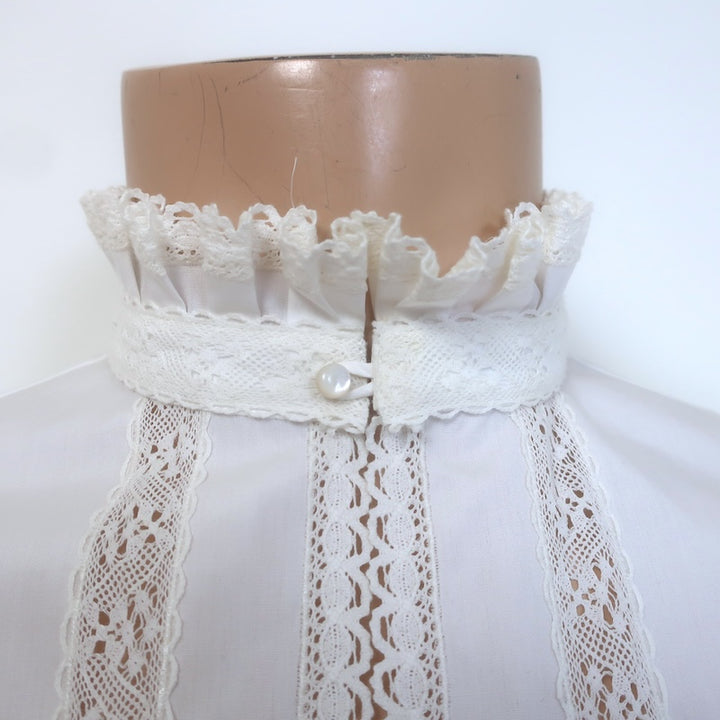 Valentino Victorian Lace-Trimmed Ruffle Neck Open-Front Shirt White Cotton Size 39-15 1/2