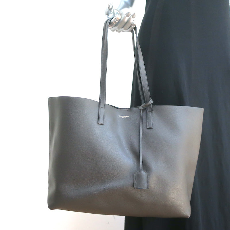 Pre-loved/Used Yves Saint Laurent Handbags: $630