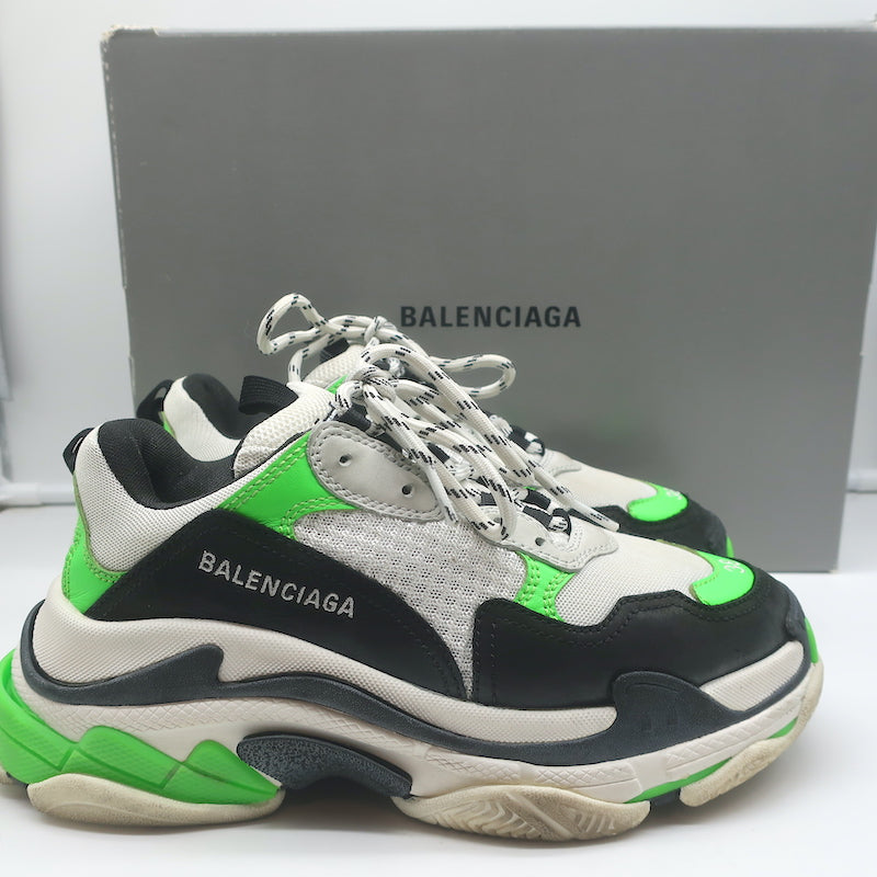 Pre-owned Lv Trainer Sneaker Low White Green In White/green