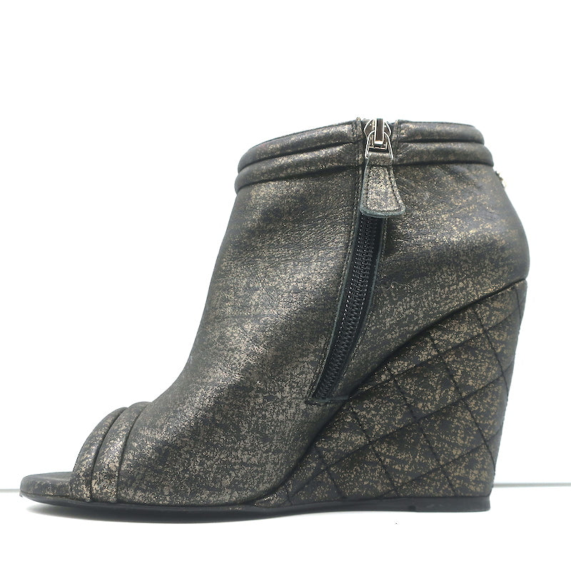Chanel 16S Quilted Wedge Booties Black/Gold Size 36 Open Toe Ankle Boots