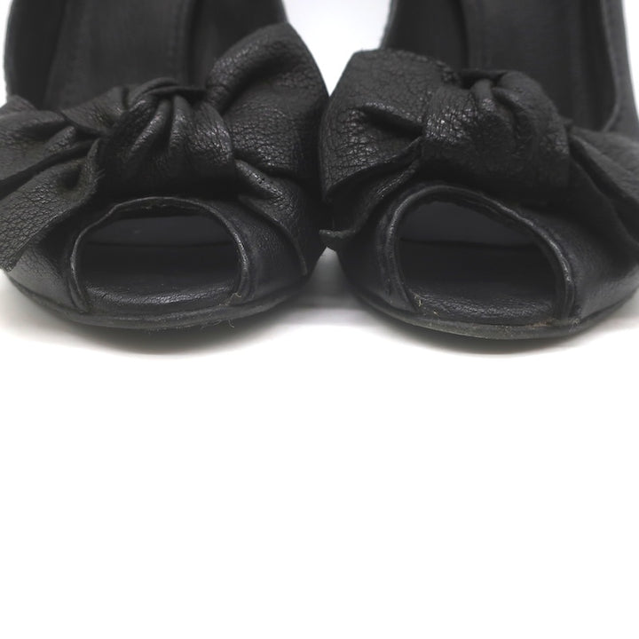 Miu Miu Peep Toe Bow Pumps Black Pebbled Leather Size 38