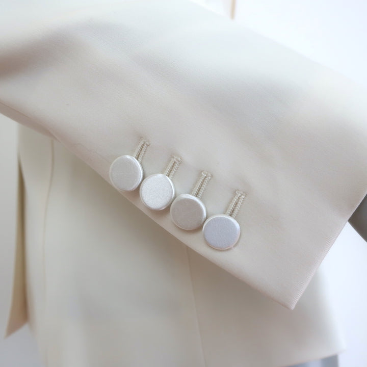 Burberry Satin-Trimmed Tuxedo Ivory Stretch Wool Size 38/40 Jacket &amp; Pants Suit