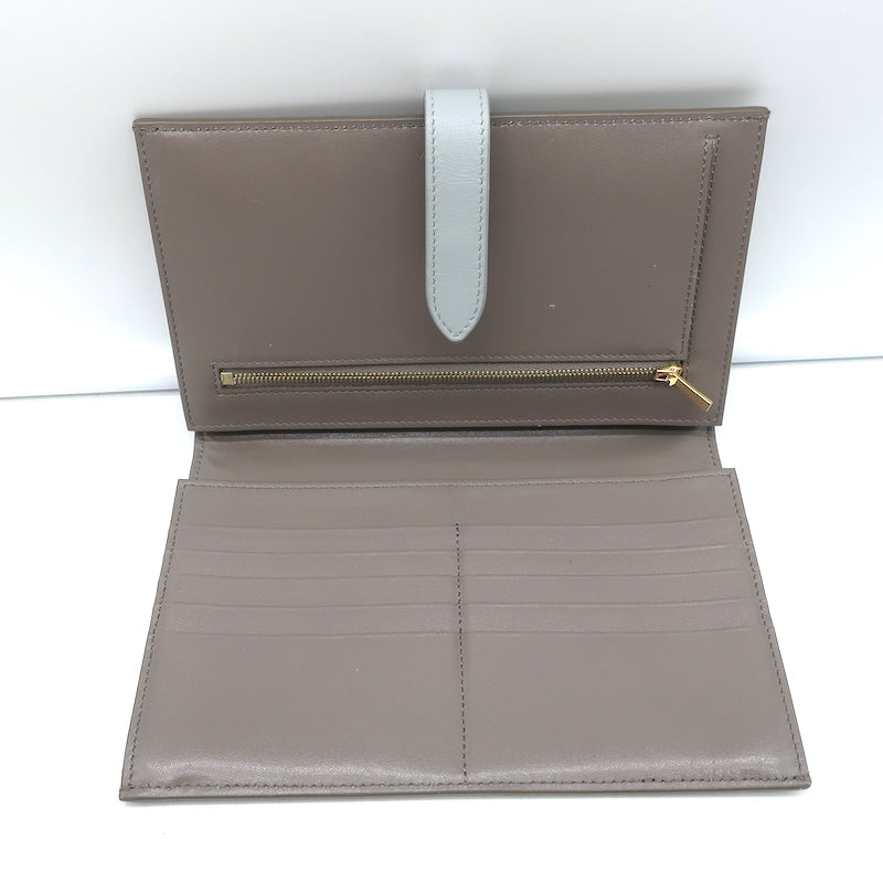 LARGE STRAP WALLET IN GRAINED CALFSKIN - PEBBLE