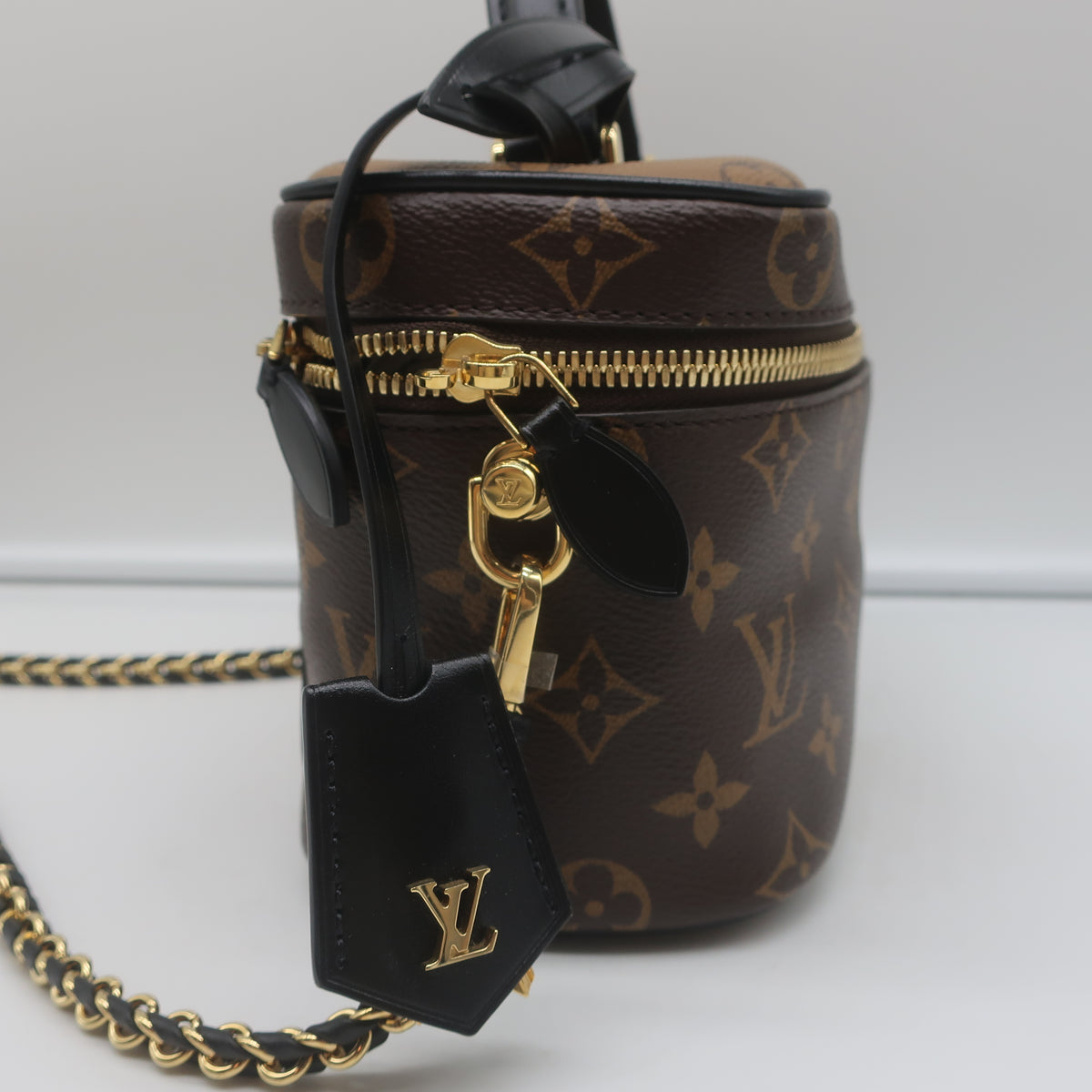 Louis Vuitton Monogram Reverse Vanity PM Crossbody Train Case Bag 39lv217s