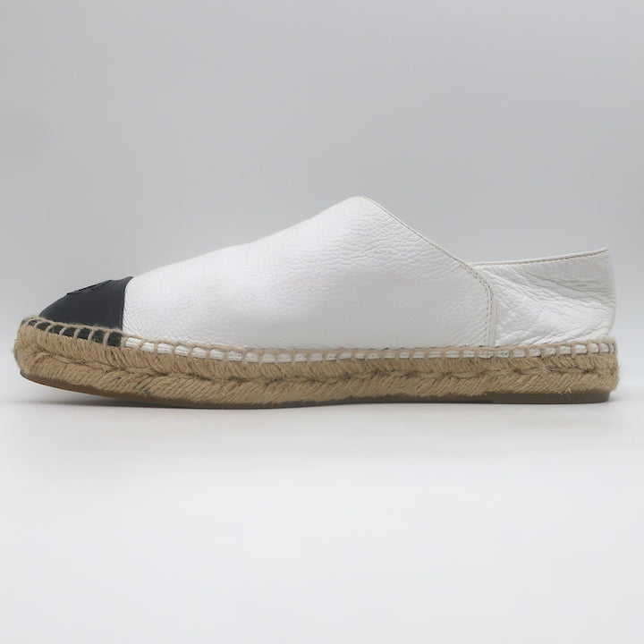 Chanel CC Cap Toe Espadrilles White &amp; Black Grained Leather Size 41