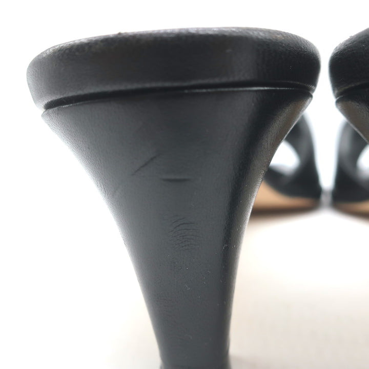 Manolo Blahnik Araspemu Mules Black Leather Size 41 Kitten Heel Slide Sandals