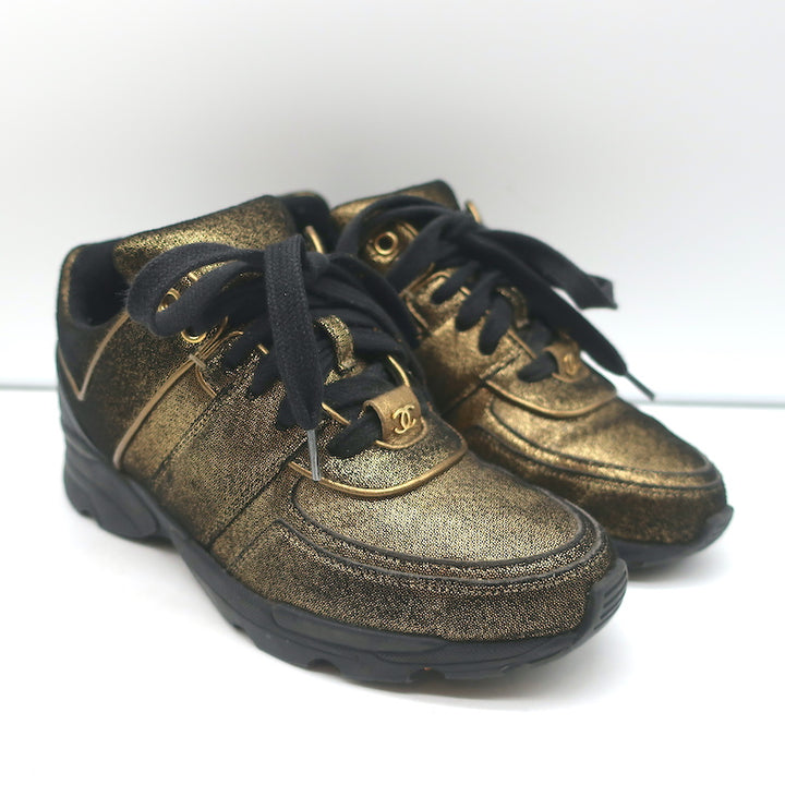 Pre-loved/Used Chanel Women&