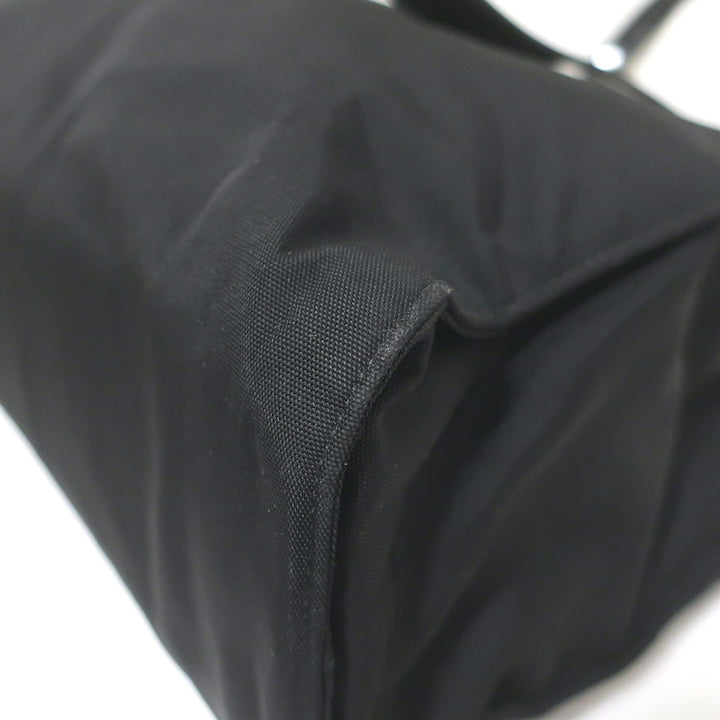 Vintage Gucci Medium Nylon Tote Black Patent Leather-Trimmed Shoulder Bag